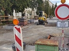 Opravy chodníků a vozovek jsou v plném proudu